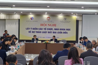 Tranh chấp đất đai nên để ai giải quyết?